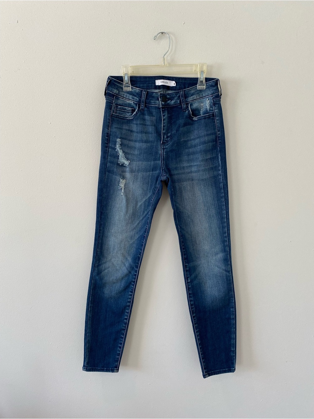Cello Skinny Jeans Juniors Size 5 Zipper Fly 5 Pockets Cotton Distressed Blue